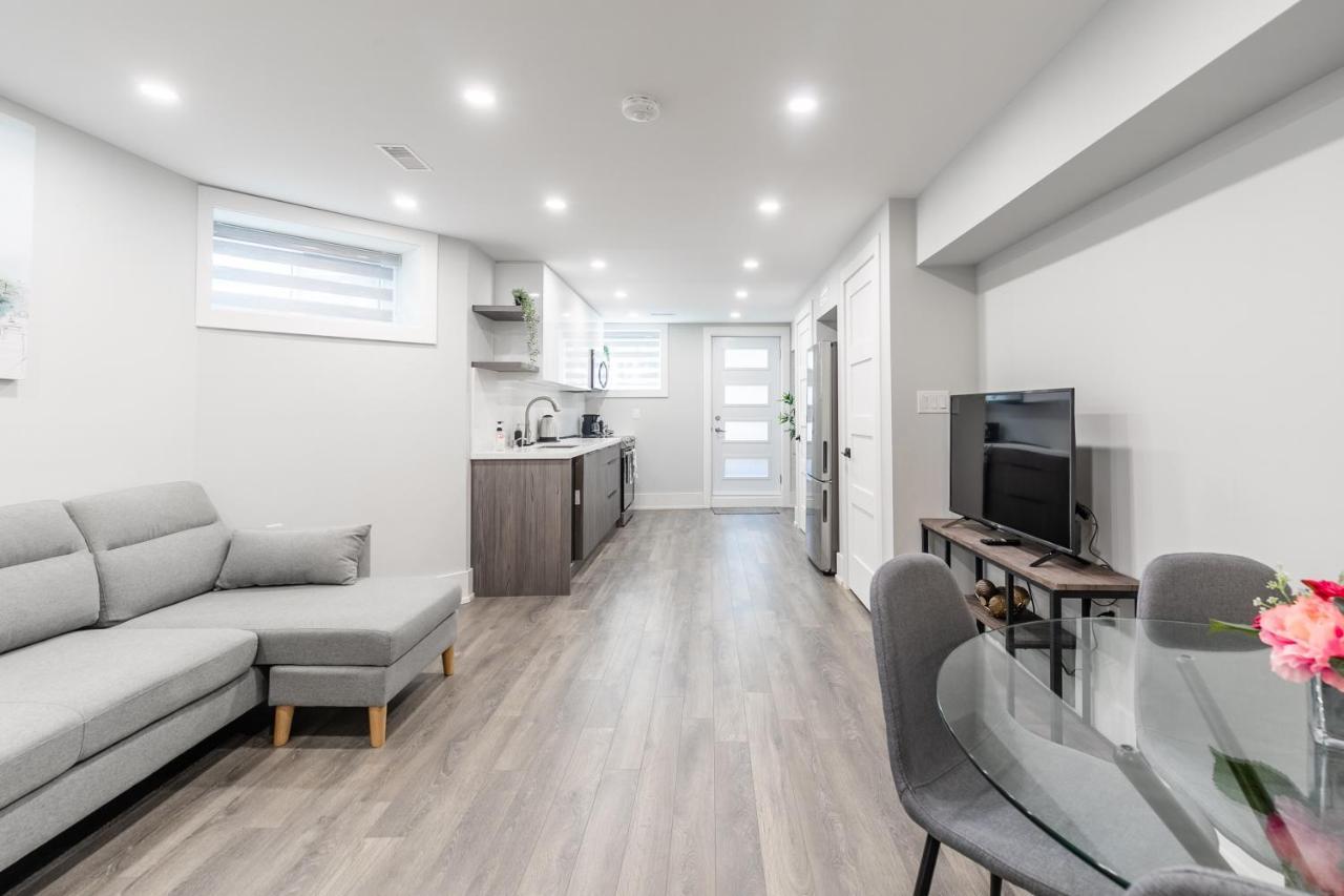 Fancy Downtown House With Hot Tub & Bbq By Globalstay Toronto Exterior foto