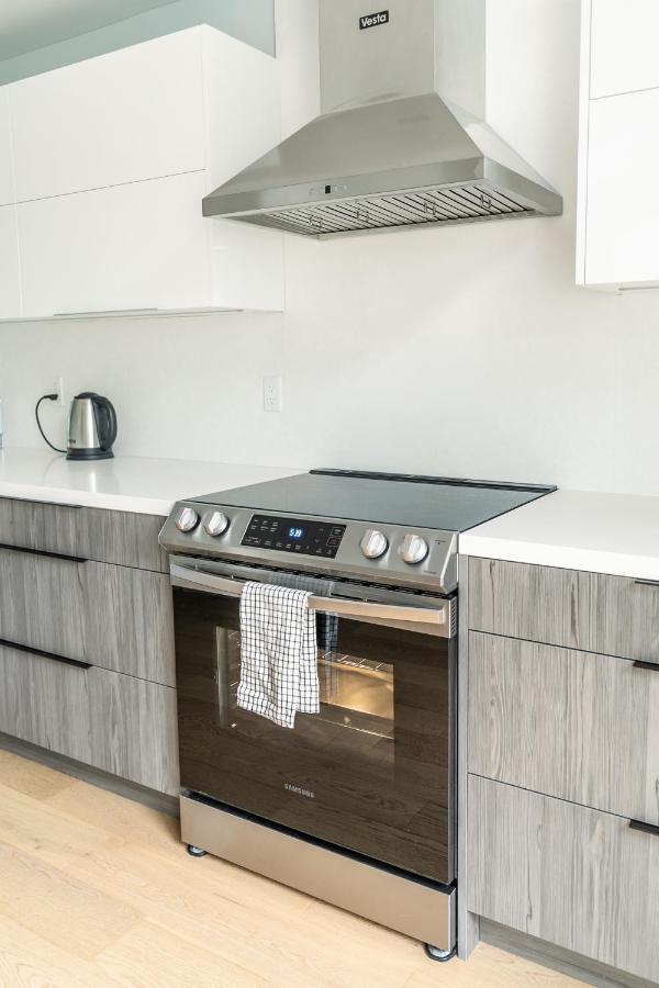 Fancy Downtown House With Hot Tub & Bbq By Globalstay Toronto Exterior foto