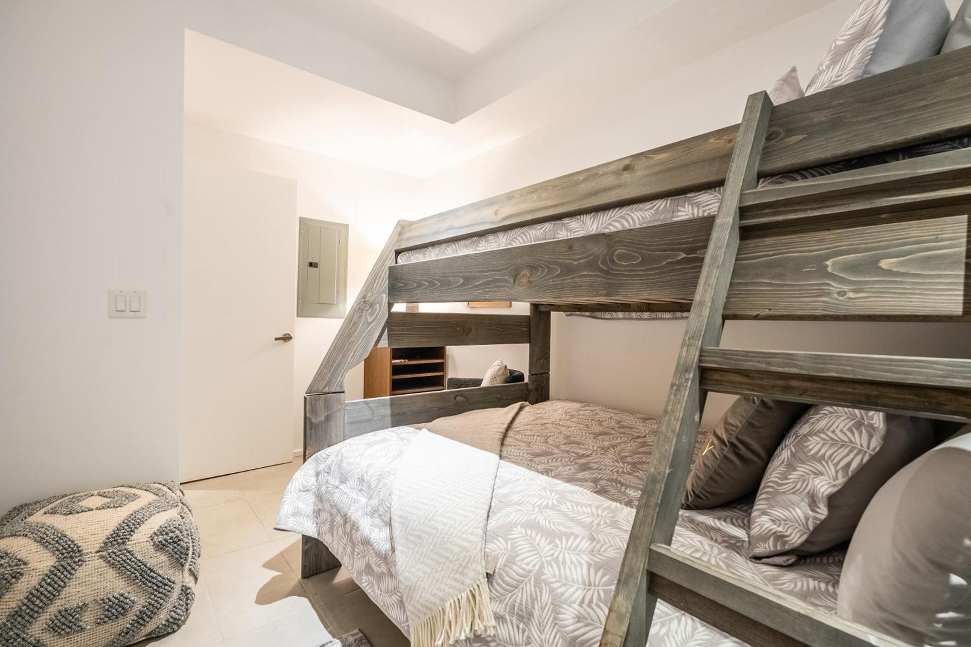 Fancy Downtown House With Hot Tub & Bbq By Globalstay Toronto Exterior foto